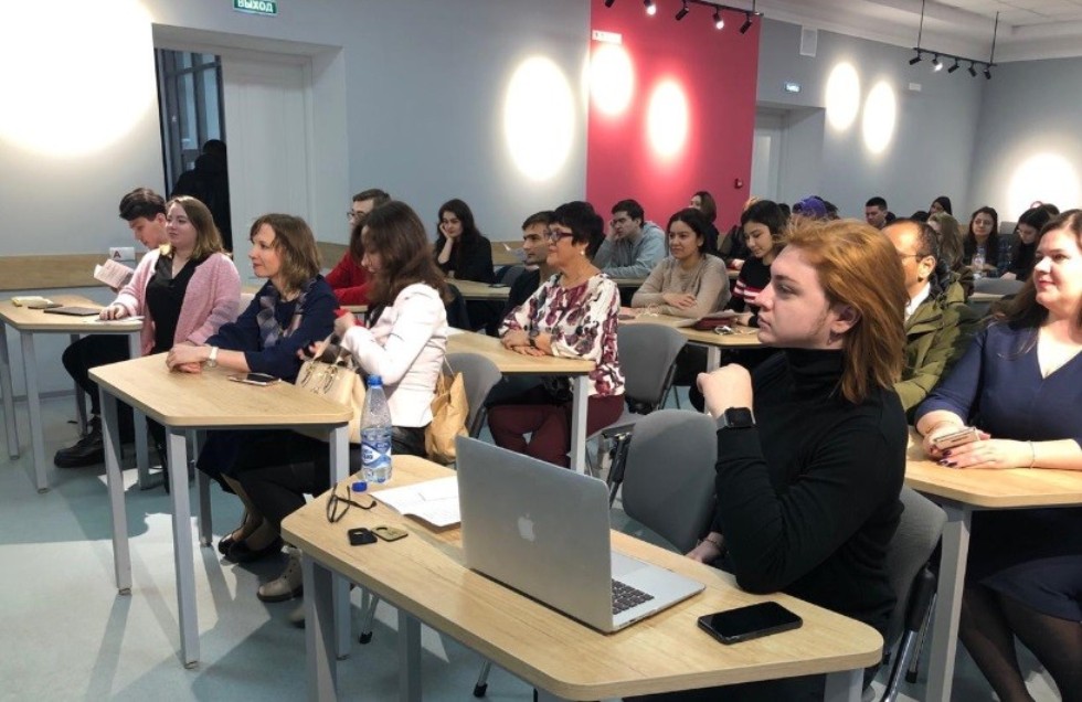 22 февраля 2020 года на базе Института международных отношений Казанского (Приволжского) федерального университета завершила работу Международная научно-практическая конференция 'Школа молодых ученых-исследователей всемирного культурного наследия, посвященная 100-летию ТАССР' 22 февраля 2020 года на базе Института международных отношений Казанского (Приволжского) федерального университета завершила работу Международная научно-практическая конференция 'Школа молодых ученых-исследователей всемирного культурного наследия, посвященная 100-летию ТАССР'