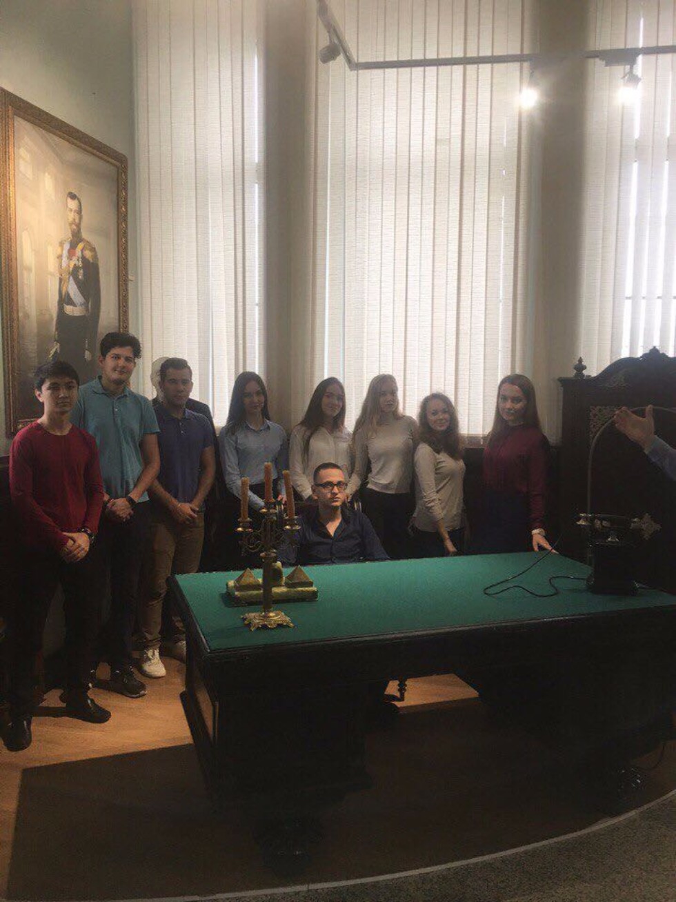 �������� ������� ����������� ���� �������� ����� ������������� ����� ����������