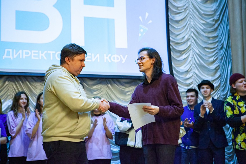 Стали известны победители КВН на кубок директора Елабужского института Стали известны победители КВН на кубок директора Елабужского института