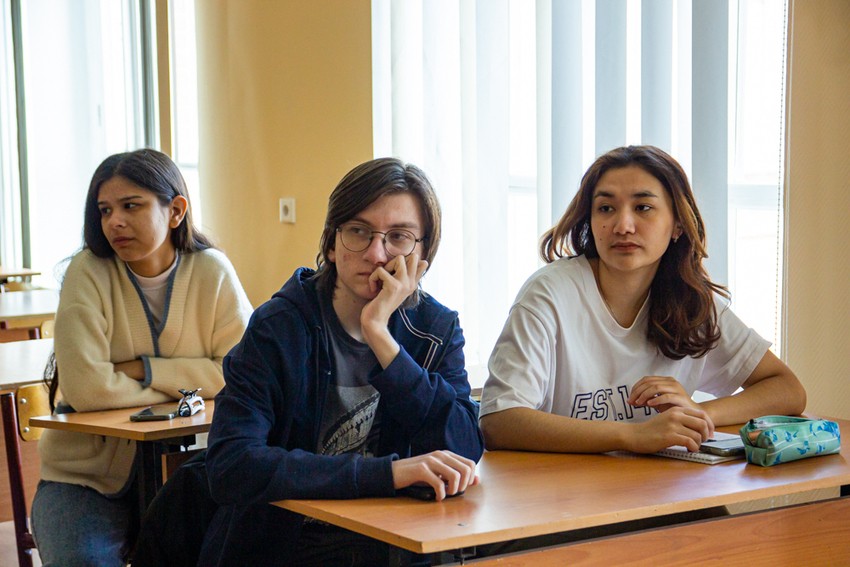 'Стоп ВИЧ/СПИД!': состоялась лекция в Елабужском институте КФУ 'Стоп ВИЧ/СПИД!': состоялась лекция в Елабужском институте КФУ