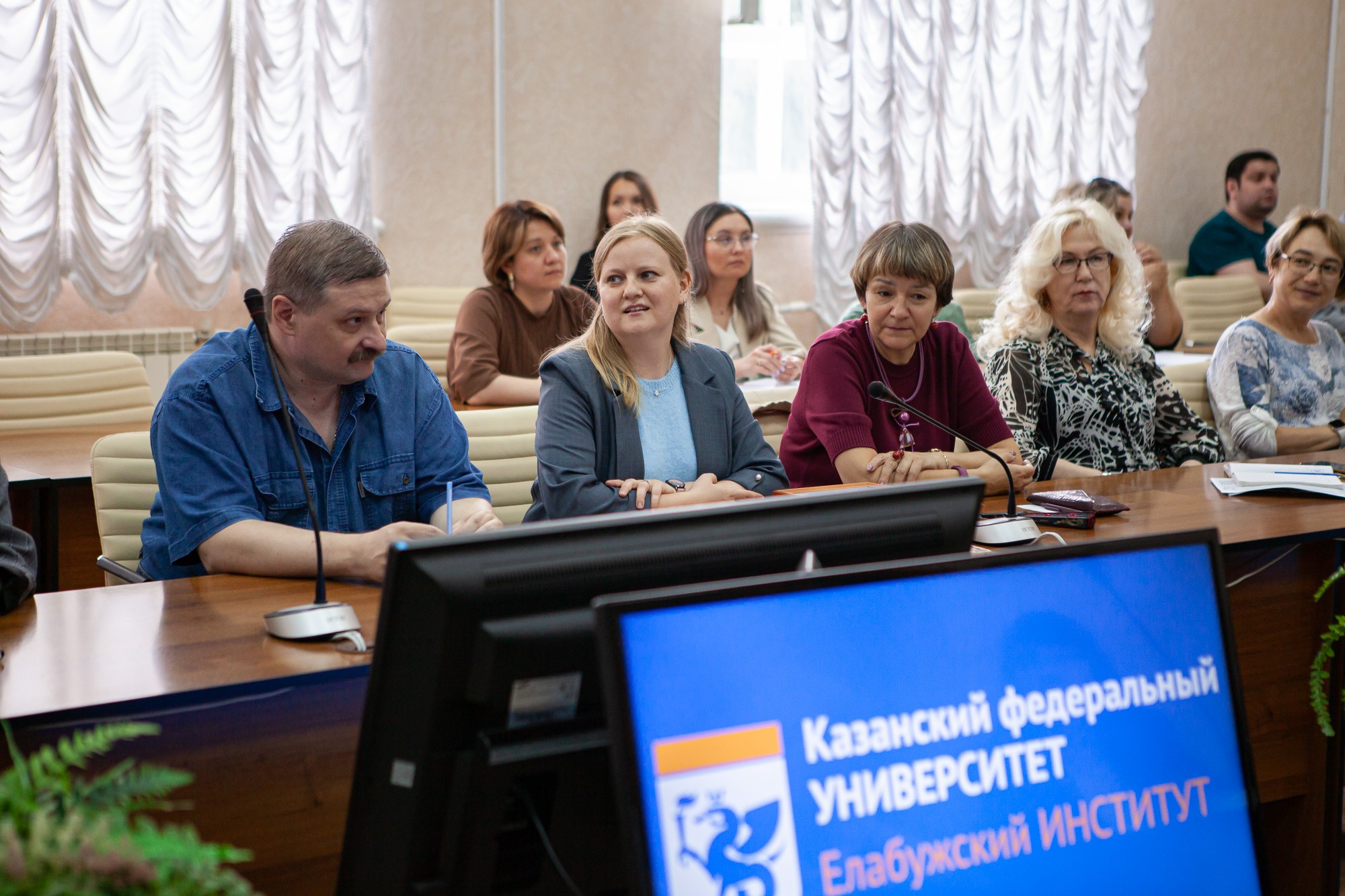 В Елабужском институте КФУ прошло заседание Учёного совета В Елабужском институте КФУ прошло заседание Учёного совета