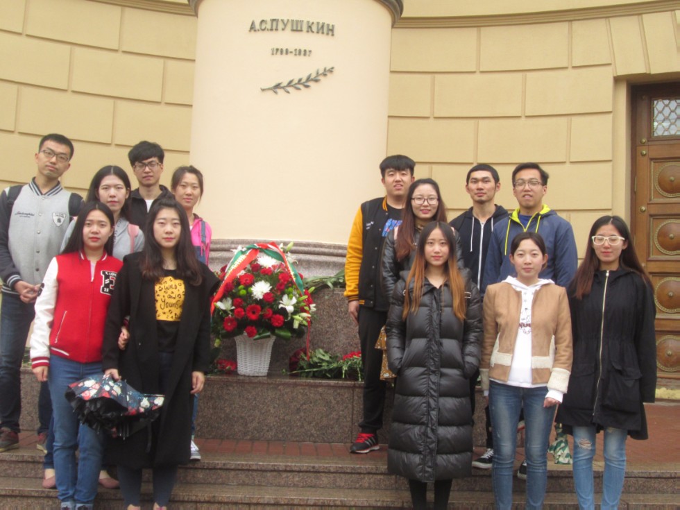 Китайские стажеры завершили своё обучение в КФУ Китайские стажеры завершили своё обучение в КФУ