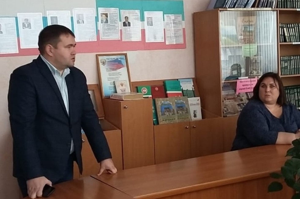 Родительское собрание с участием представителей Елабужского института КФУ Родительское собрание с участием представителей Елабужского института КФУ