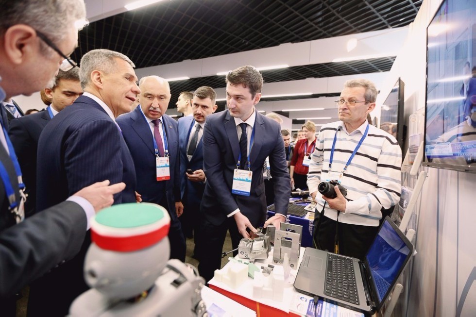 Rector Ilshat Gafurov Presented Kazan University's Innovative Activities at Russian Venture Forum
