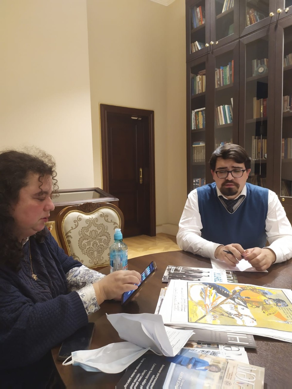 Аспирантский кружок кафедры религиоведения продолжает серию семинаров в Доме татарской книги Аспирантский кружок кафедры религиоведения продолжает серию семинаров в Доме татарской книги