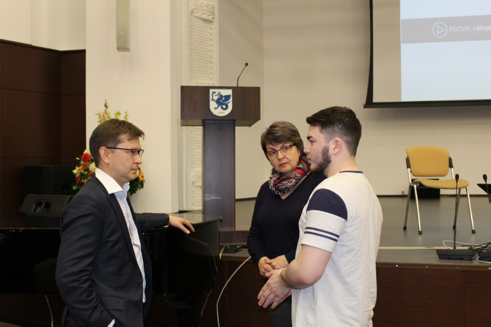 ������ ������������ ���������� '���� ���������' �������� �.�.