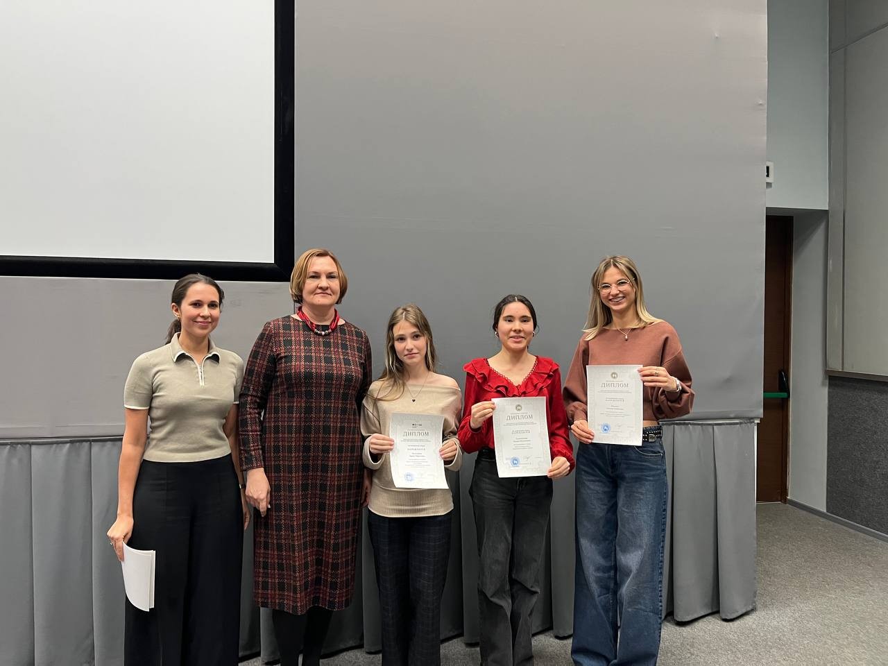 Региональный этап ВсОШ по испанскому: таланты школьников оценивали эксперты ВШИЯиП Региональный этап ВсОШ по испанскому: таланты школьников оценивали эксперты ВШИЯиП