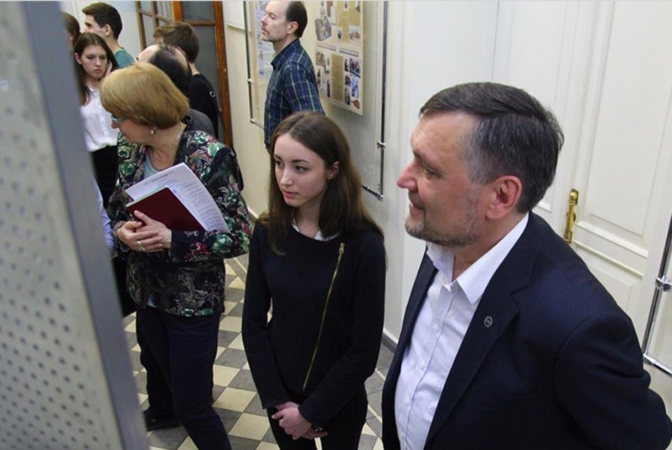 '���� �����' � �����