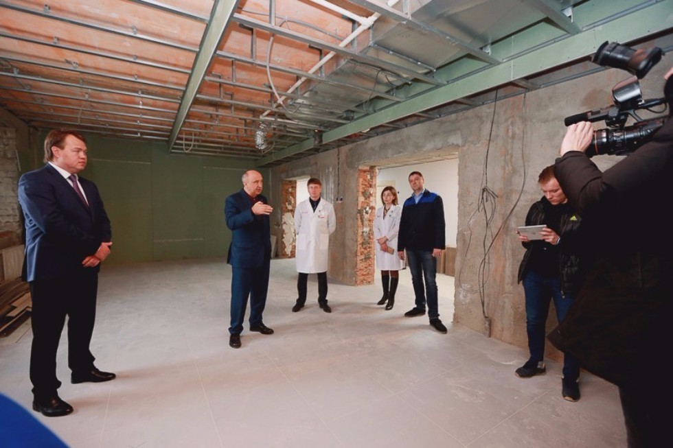 Rector Ilshat Gafurov Held a Media Tour Around Kazan University's Medical Cluster
