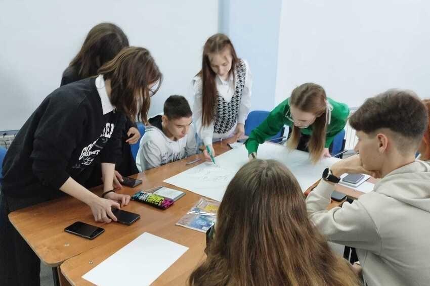 Лекции, тренинг, квиз, подготовка к ЕГЭ: в Бугульме прошли занятия психолого-педагогических классов Лекции, тренинг, квиз, подготовка к ЕГЭ: в Бугульме прошли занятия психолого-педагогических классов