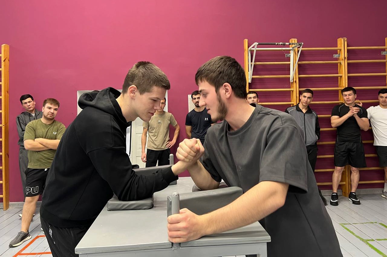 Прошли соревнования по дартсу и мастер-класс по армрестлингу Прошли соревнования по дартсу и мастер-класс по армрестлингу