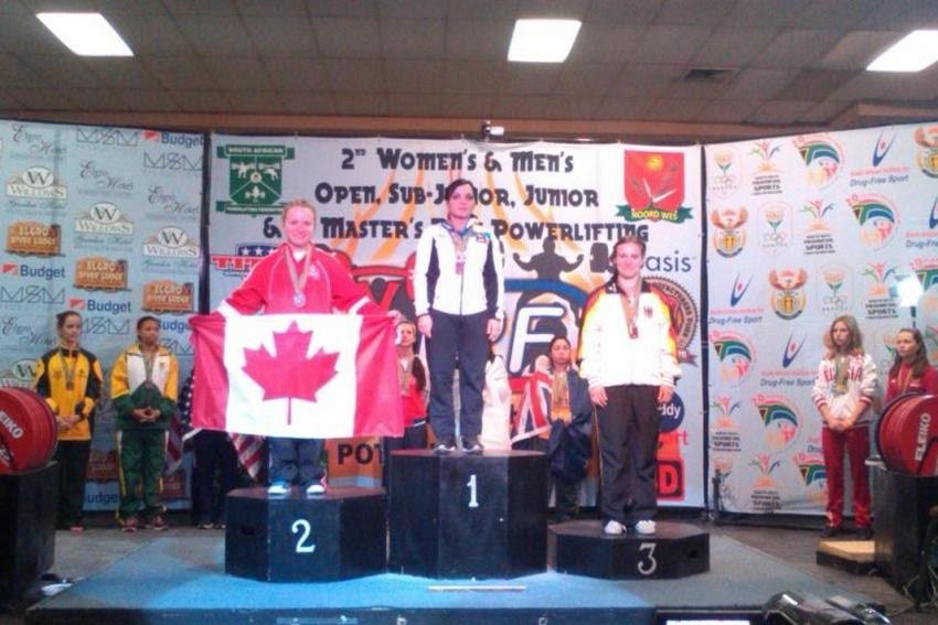 Студентка Елабужского института КФУ - золотой призер Первенства мира по пауэрлифтингу Студентка Елабужского института КФУ - золотой призер Первенства мира по пауэрлифтингу