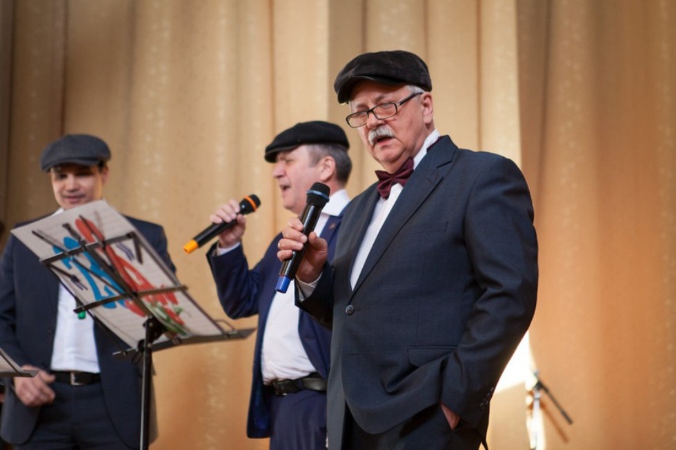 Праздничный концерт '23+8' прошел в Елабужском институте КФУ Праздничный концерт '23+8' прошел в Елабужском институте КФУ