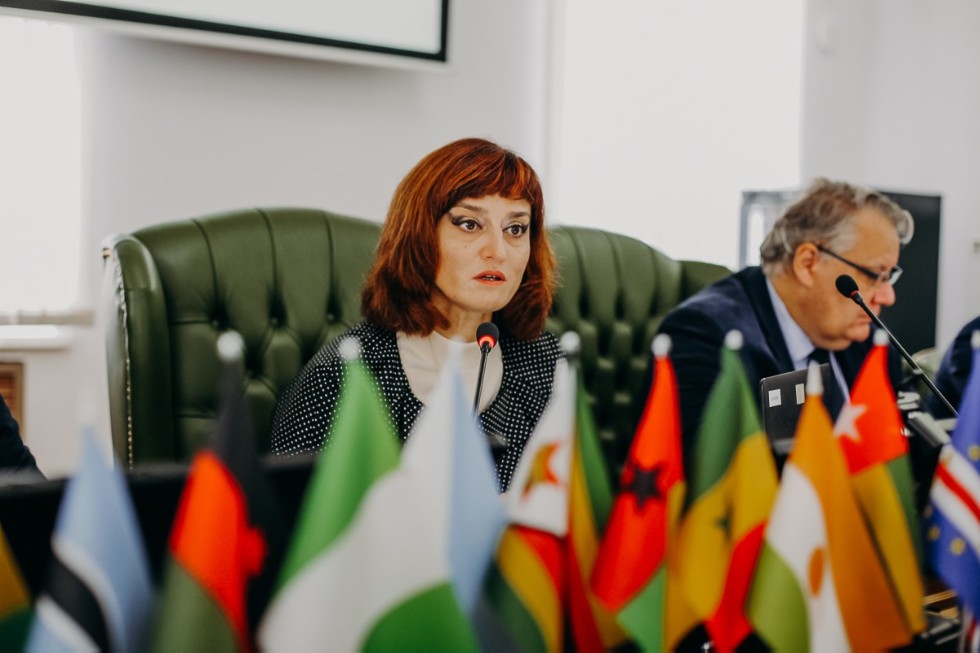 ������ �� �������������� ������ � ������ ��������� � ���