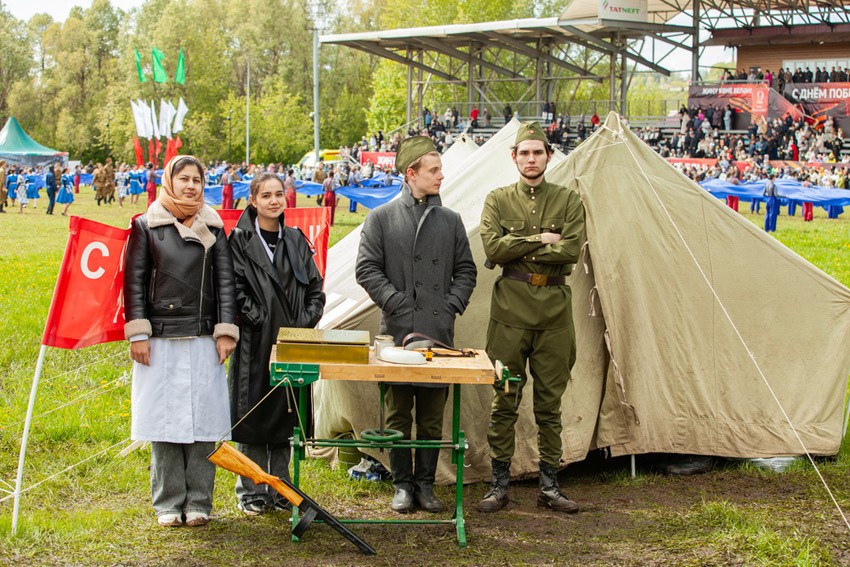 Елабужский институт КФУ участвовал в общегородском празднике ко Дню Победы Елабужский институт КФУ участвовал в общегородском празднике ко Дню Победы