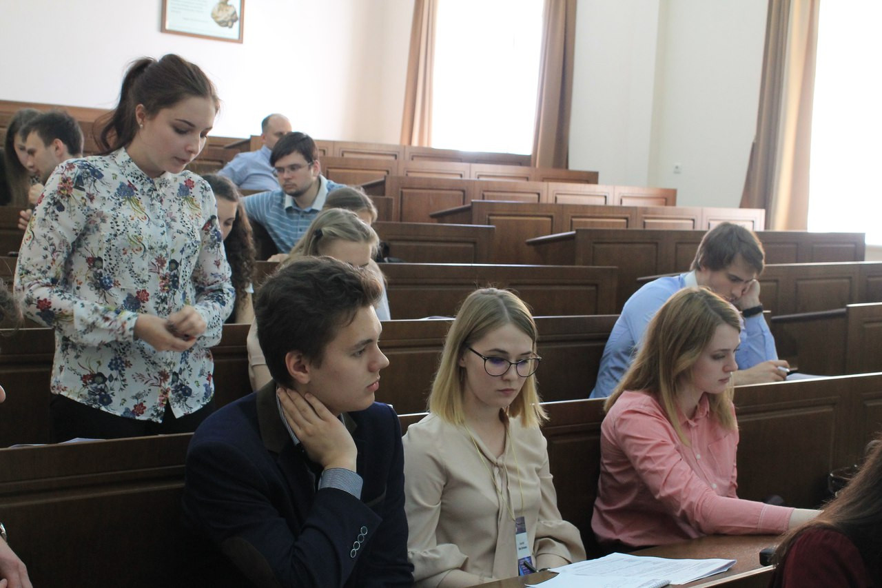 C 19 по 24 июня 2017 года на базе кафедры международного и европейского права юридического факультета КФУ прошла международная междисциплинарная летняя школа ? европейский молодежный форум 'К 60-летию Римских договоров: история и современные вызовы' в рамках мероприятий Центра превосходства Жана Монне в области европейских исследований VOICES+. C 19 по 24 июня 2017 года на базе кафедры международного и европейского права юридического факультета КФУ прошла международная междисциплинарная летняя школа ? европейский молодежный форум 'К 60-летию Римских договоров: история и современные вызовы' в рамках мероприятий Центра превосходства Жана Монне в области европейских исследований VOICES+.