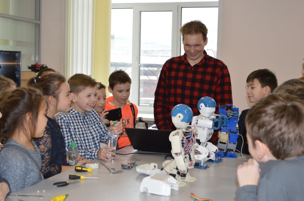 ����������� 4 ������ �������� �19 �������� ���������� �������� � ���������-������������ ������ ���