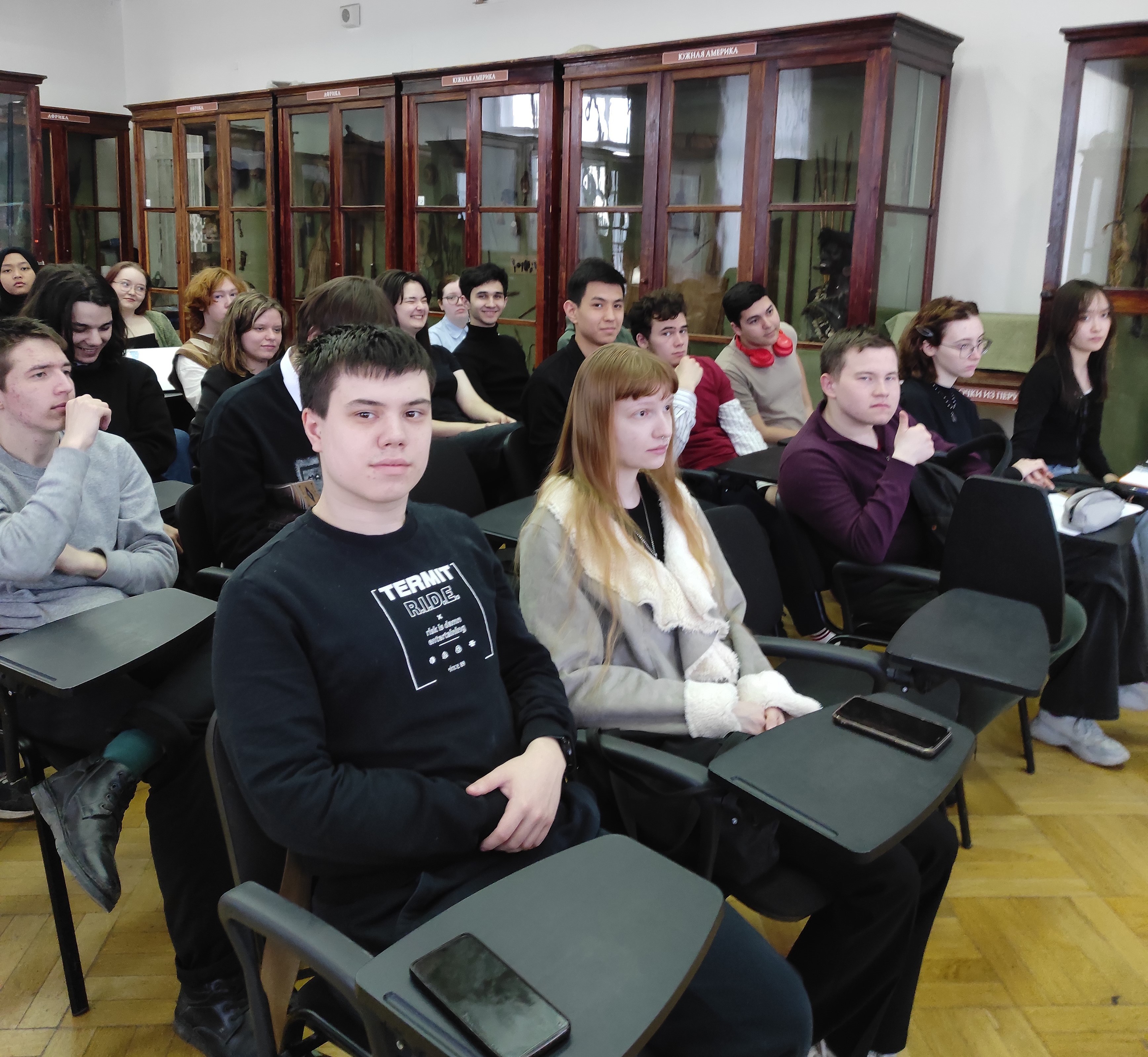 В Этнографическом музее КФУ звучали звуки патефонных пластинок В Этнографическом музее КФУ звучали звуки патефонных пластинок