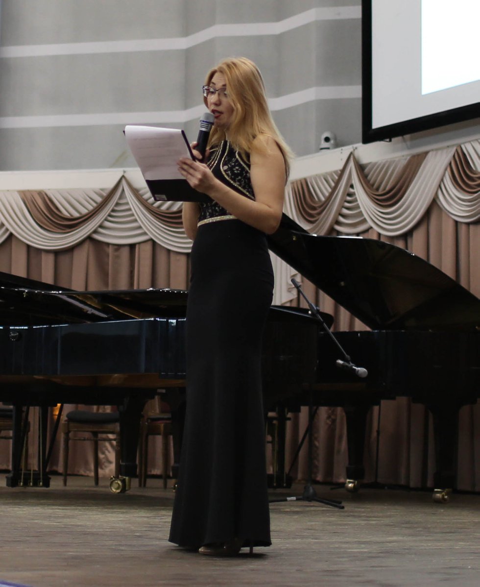 В преддверии Нового года? В преддверии Нового года?