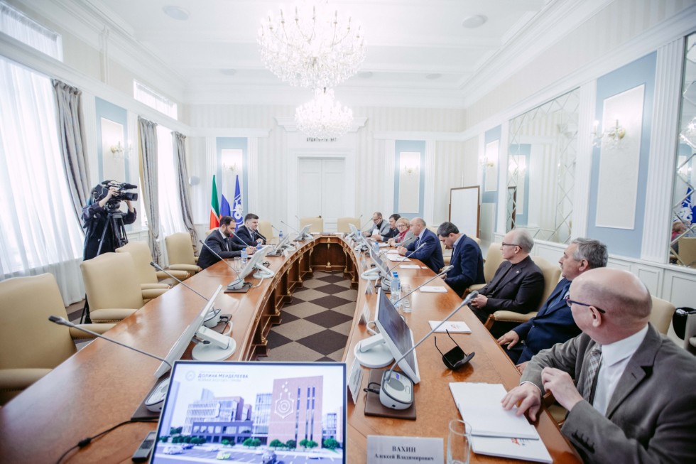 Cooperation agreement signed with Mendeleev University of Chemical Technology