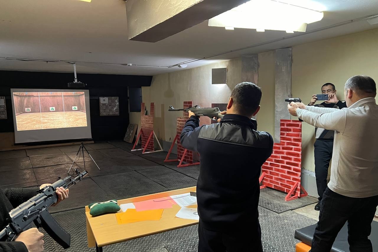 В Елабужском институте КФУ состоялись соревнования по двоеборью среди преподавателей ФерГУ В Елабужском институте КФУ состоялись соревнования по двоеборью среди преподавателей ФерГУ