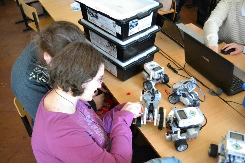 Битва киборгов: часть первая Битва киборгов: часть первая