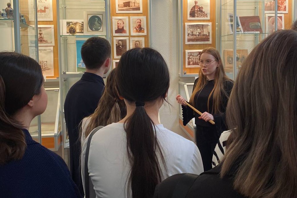 Интересный формат обмена опытом работы студенческих научных кружков Интересный формат обмена опытом работы студенческих научных кружков