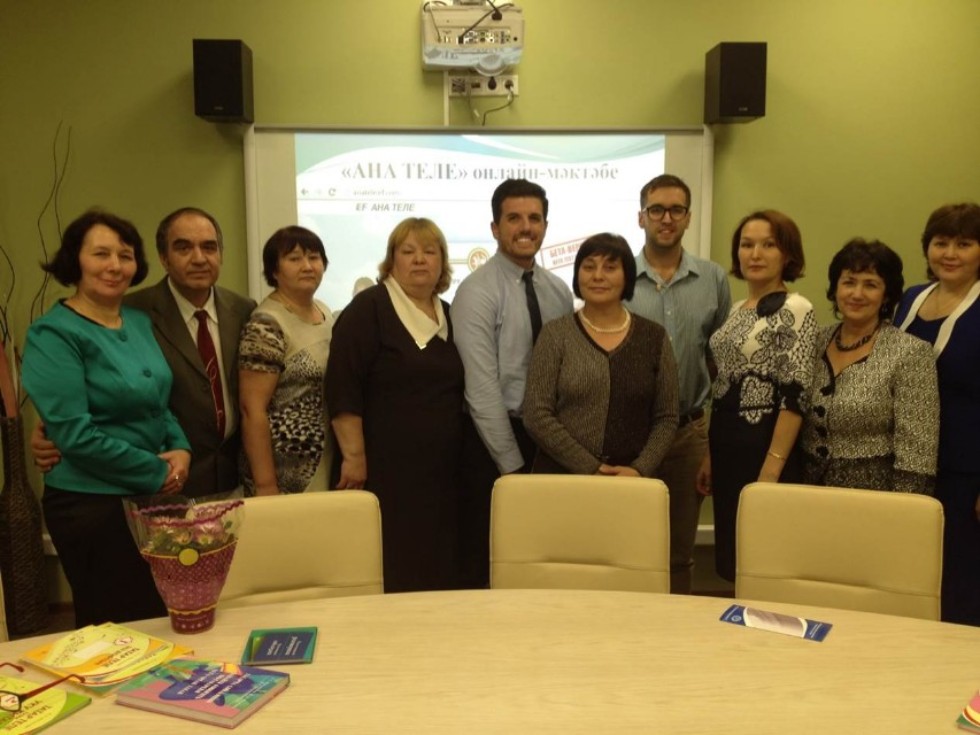 Кадрия Фатхуллова: 'Главный инструмент учителя ? это слово, идущее от сердца' Кадрия Фатхуллова: 'Главный инструмент учителя ? это слово, идущее от сердца'