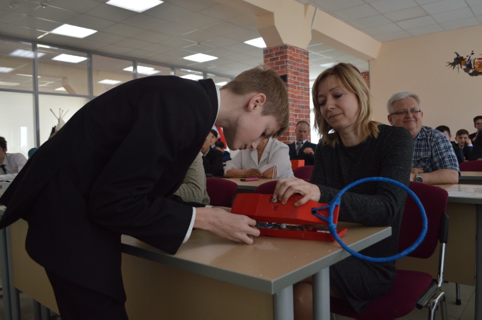 ����� ��������� ���� ������������� 