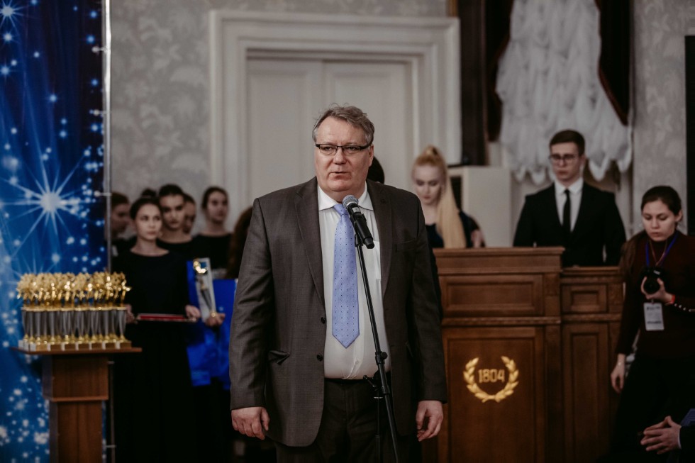 Rector Ilshat Gafurov congratulated the winners of Kazan University Student of the Year 2019 Awards