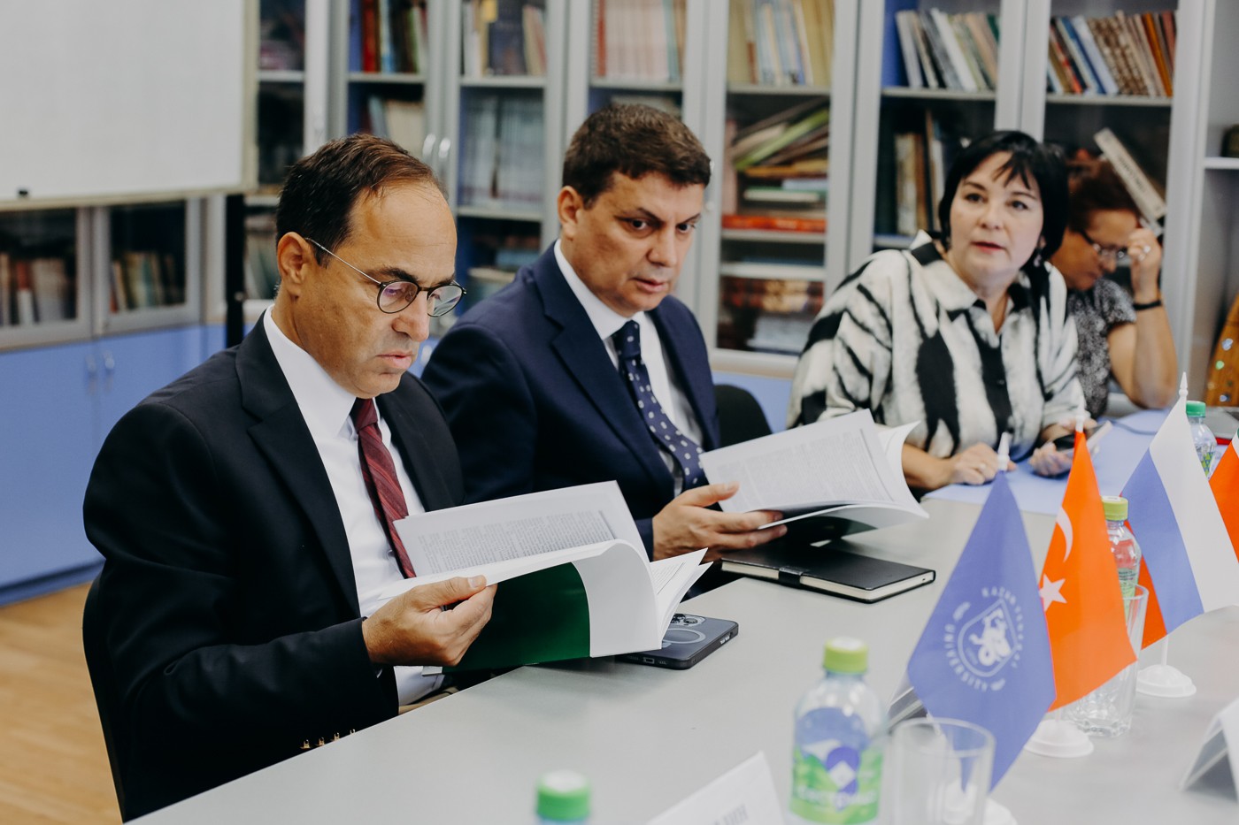 ���������