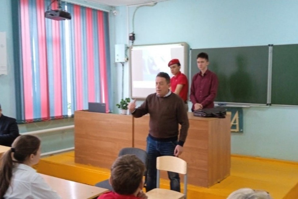 Буинск и Старокулаткинский район знакомятся с Елабужским институтом КФУ Буинск и Старокулаткинский район знакомятся с Елабужским институтом КФУ