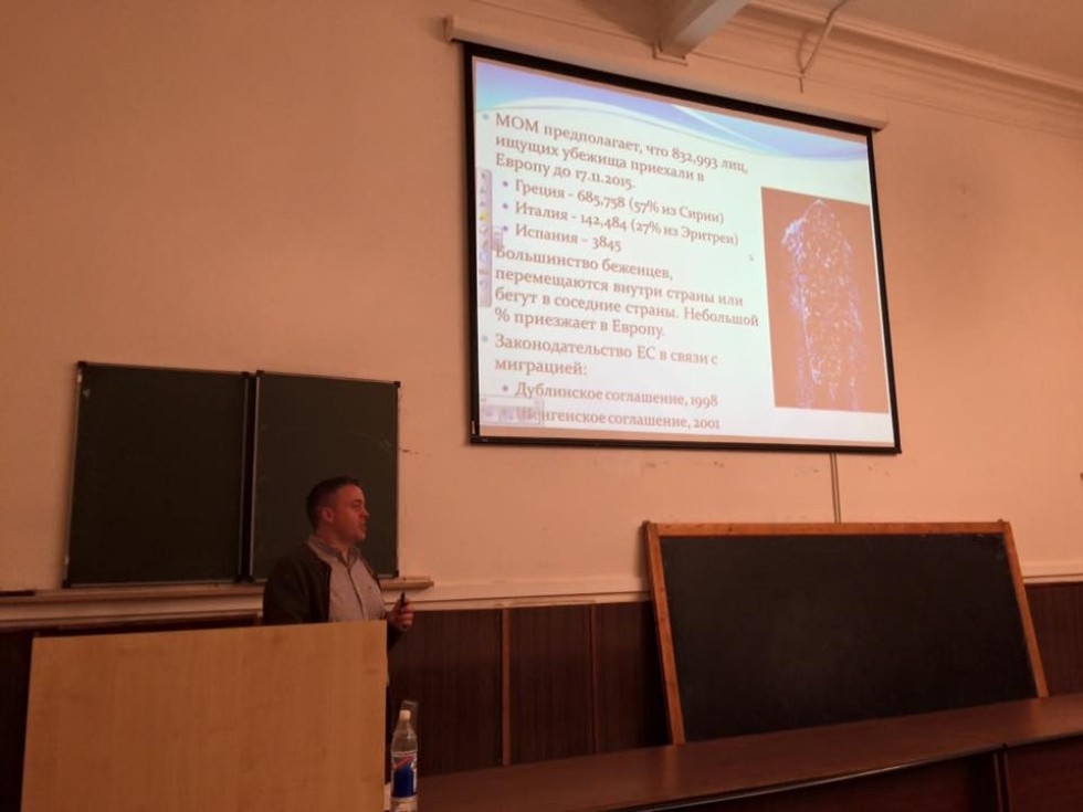 Пол Фрайер прочитал лекцию по кризису беженцев в Европе Пол Фрайер прочитал лекцию по кризису беженцев в Европе