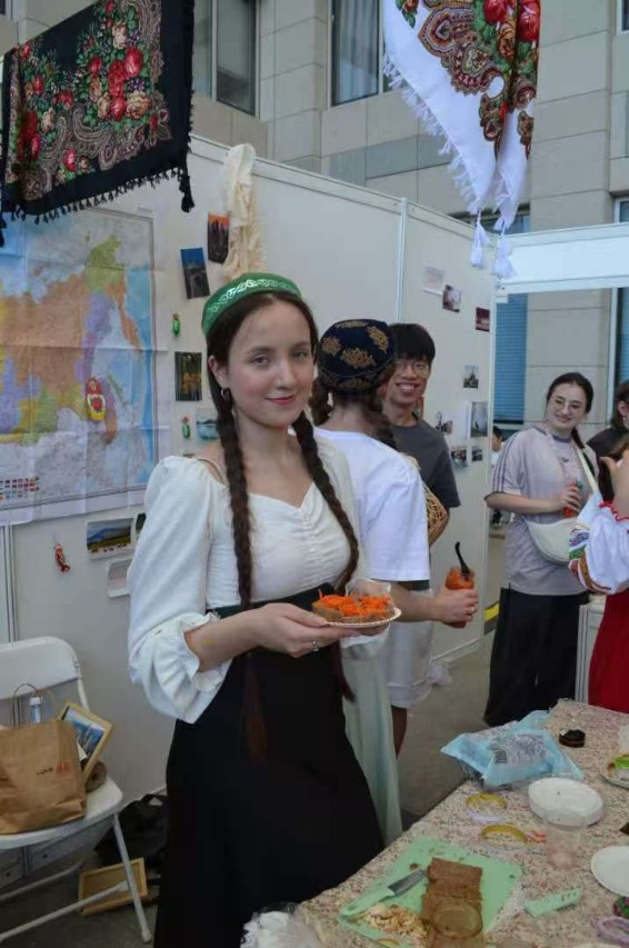 Студентка КФУ приняла участие в Международном культурном фестивале в Пекинском педагогическом университете Студентка КФУ приняла участие в Международном культурном фестивале в Пекинском педагогическом университете