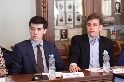 21- 22 марта 2015 года юридический факультет КФУ стал первой площадкой в России, собравшей локальные группы Европейской Ассоциации Студентов - Юристов (ELSA) из Москвы, Санкт-Петербурга, Калининграда, Казани и гостей из Германии. 21- 22 марта 2015 года юридический факультет КФУ стал первой площадкой в России, собравшей локальные группы Европейской Ассоциации Студентов - Юристов (ELSA) из Москвы, Санкт-Петербурга, Калининграда, Казани и гостей из Германии.