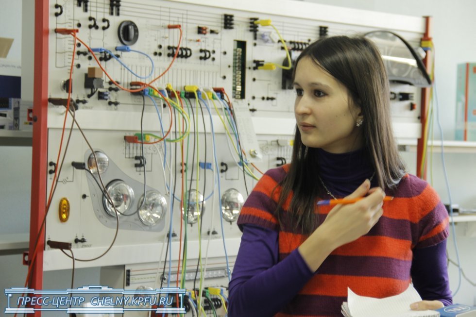 KFU Faculty From Naberezhnye Chelny Branch Work With New Audi And BMW Equipment