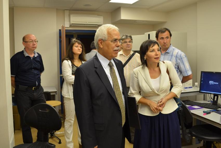 ����� ������ ����� � ��������� ����������� �����������