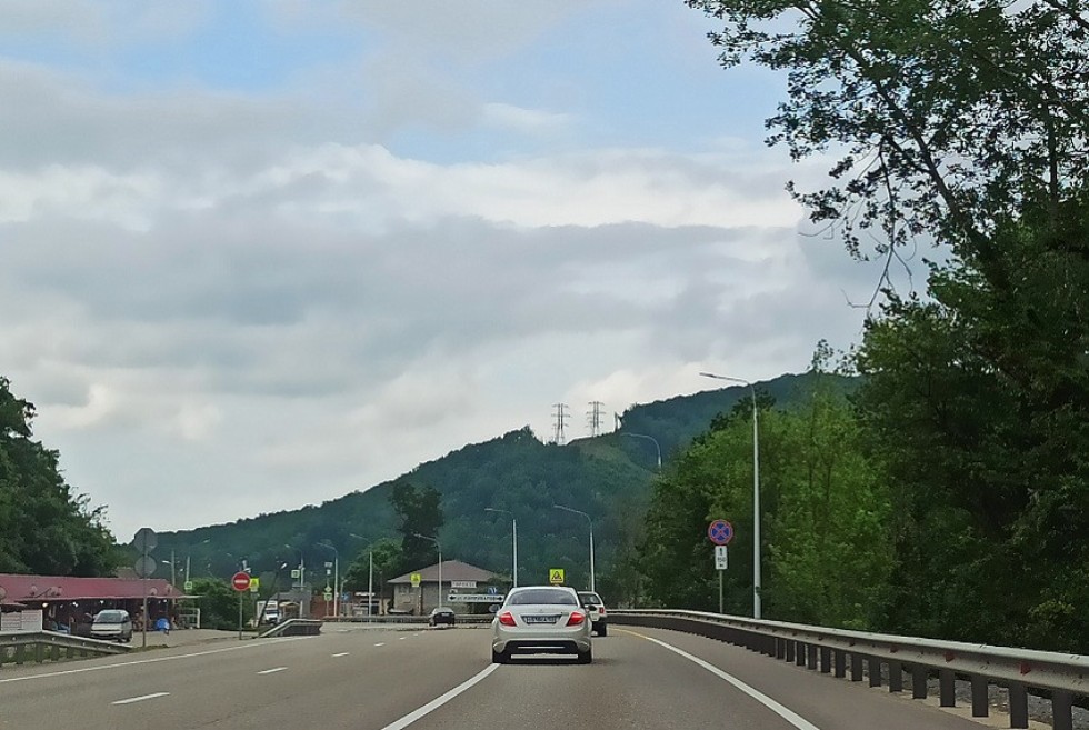 Международная школа-конференция 'Комплексный анализ и его приложения' Международная школа-конференция 'Комплексный анализ и его приложения'