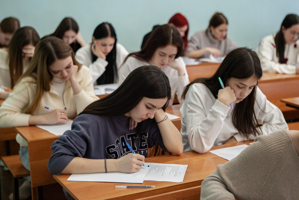 В Елабужском институте состоялась Олимпиада по экономике В Елабужском институте состоялась Олимпиада по экономике