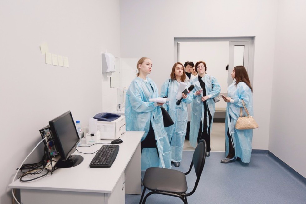Rector Ilshat Gafurov Held a Media Tour Around Kazan University's Medical Cluster