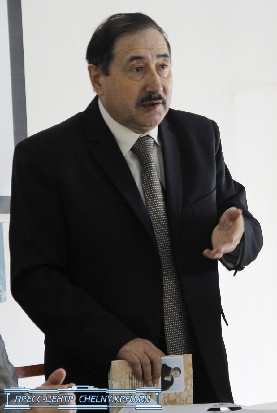 Факил Сафин: 'Научитесь красиво читать!' Факил Сафин: 'Научитесь красиво читать!'