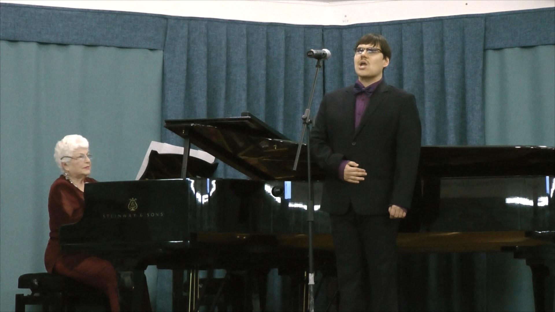 'Идёт направо - песнь заводит, налево - сказку говорит...' 'Идёт направо - песнь заводит, налево - сказку говорит...'