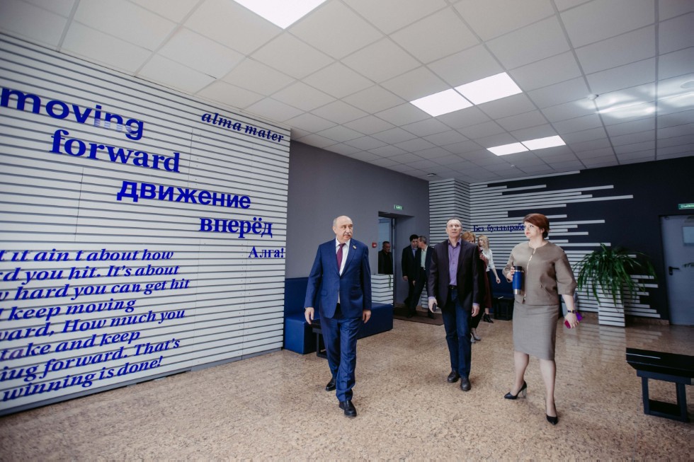 Deputy Minister of Science and Higher Education of Russia Alexander Stepanov toured university facilities