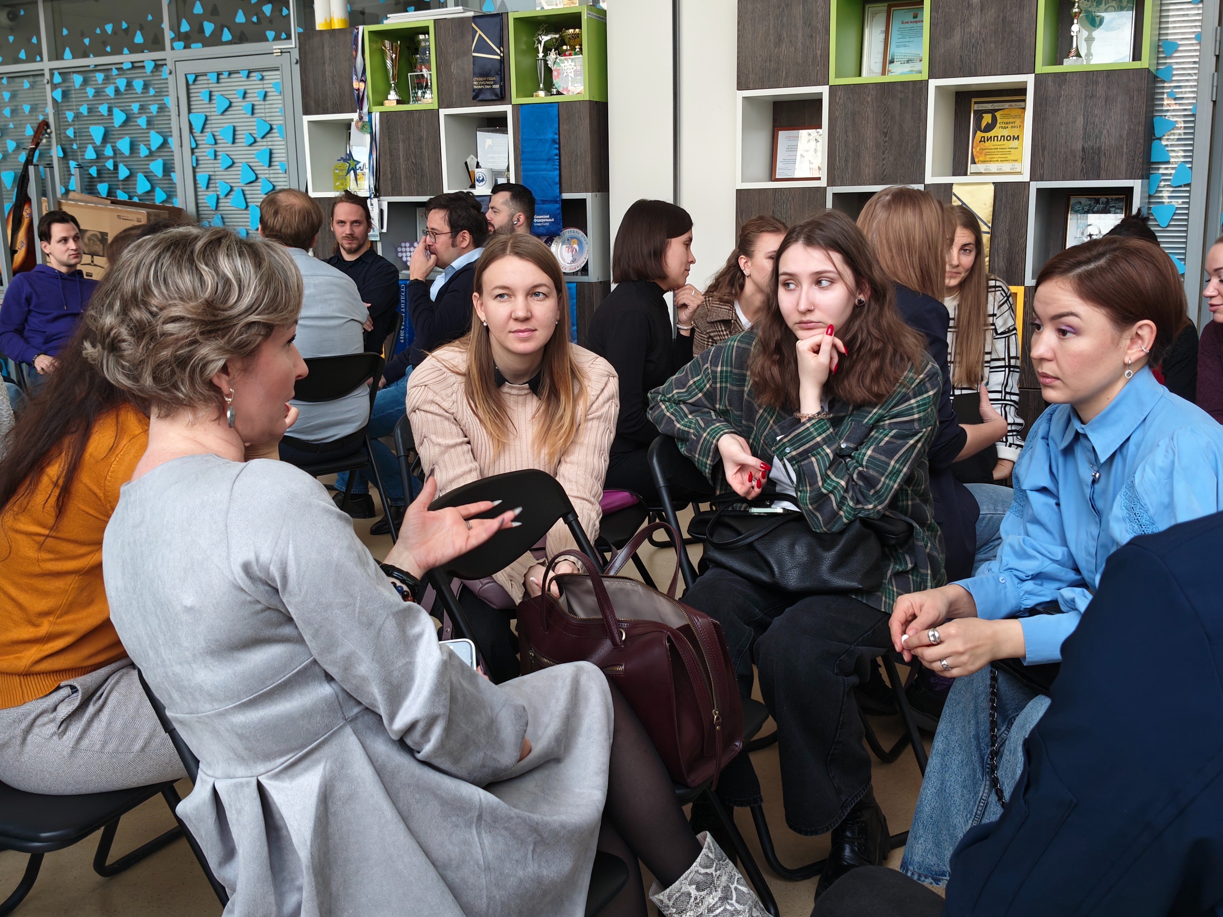 Кураторы ИТИС приняли участие в мероприятии 'Профилактика зависимого поведения среди молодежи' Кураторы ИТИС приняли участие в мероприятии 'Профилактика зависимого поведения среди молодежи'