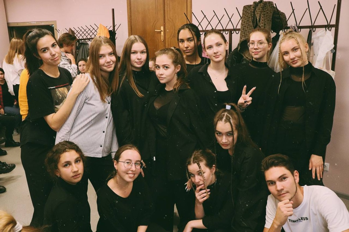 Танцевальный коллектив 'Art works' Танцевальный коллектив 'Art works'