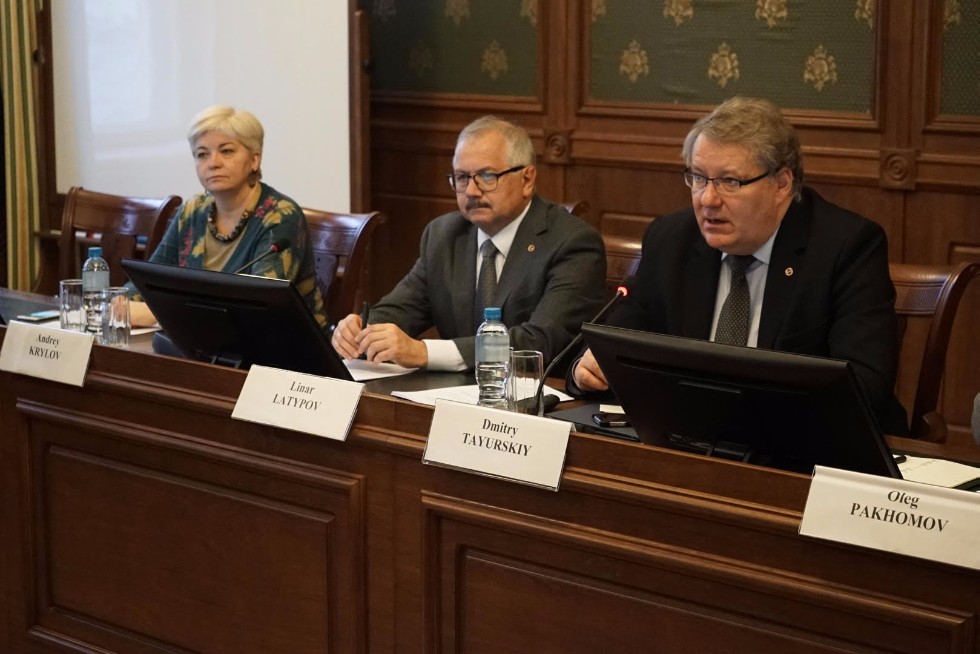 Kanazawa University and KFU Outline Their Plans of Student Exchange