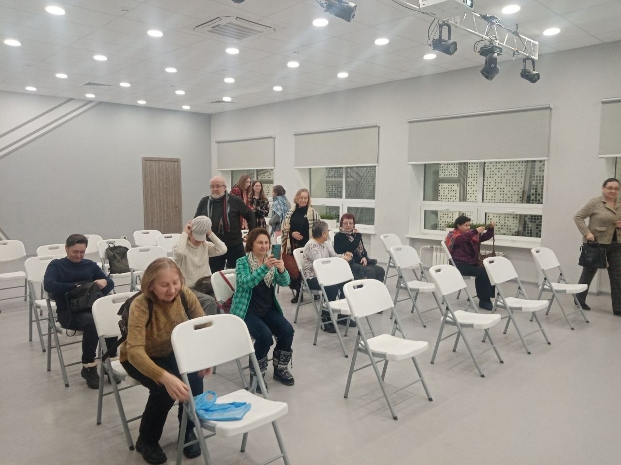 Преподаватели Института провели лекции на площадке Культурного центра Преподаватели Института провели лекции на площадке Культурного центра