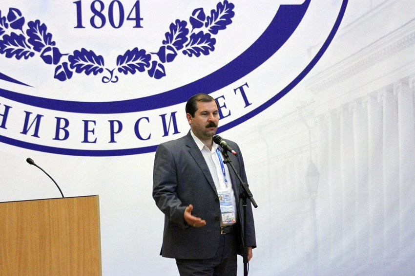 Kazan Federal University awards Universiade volunteers