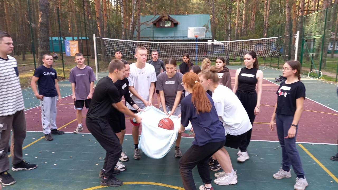 Тренинг на командообразование Тренинг на командообразование