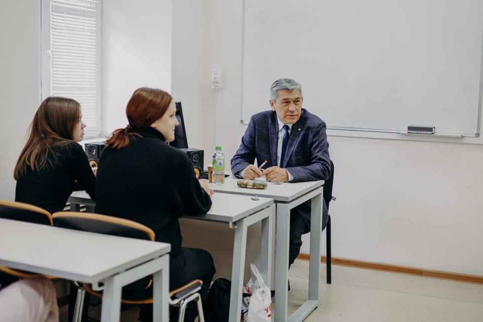 � ��� �������� ������ II ������������� ����� �� ��������� ���������� ������������ � ������� ���������� ��. �.�.�������